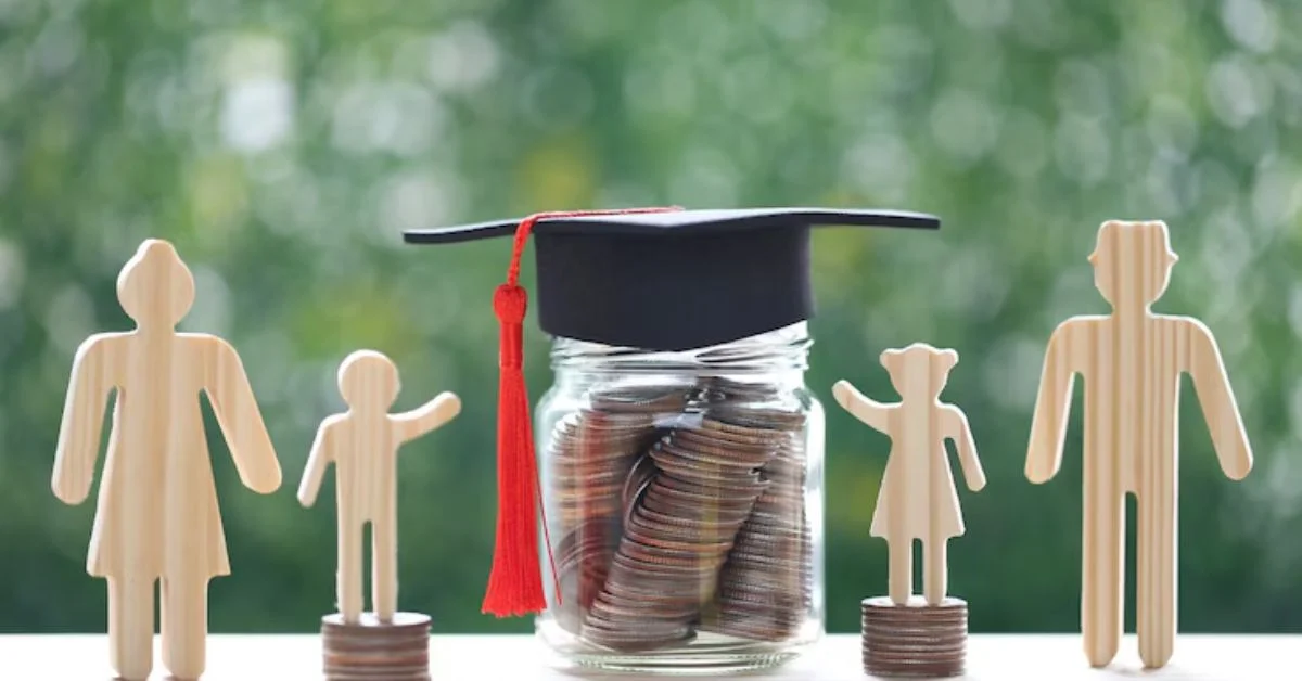 Yelo Funding is an education-focused funding platform designed to provide students with smarter, more adaptable financial tools.